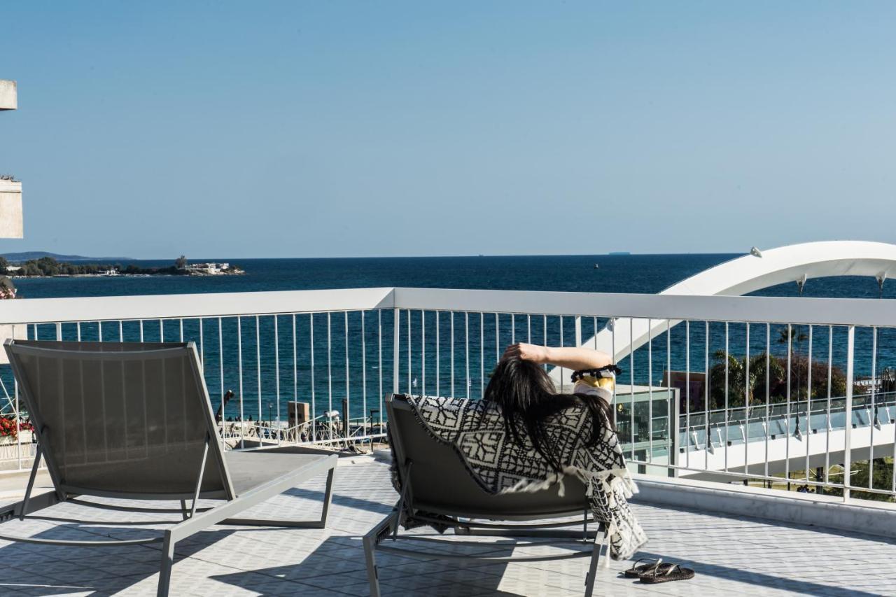 Sea View Beach Penthouse - Athens Coast Buitenkant foto