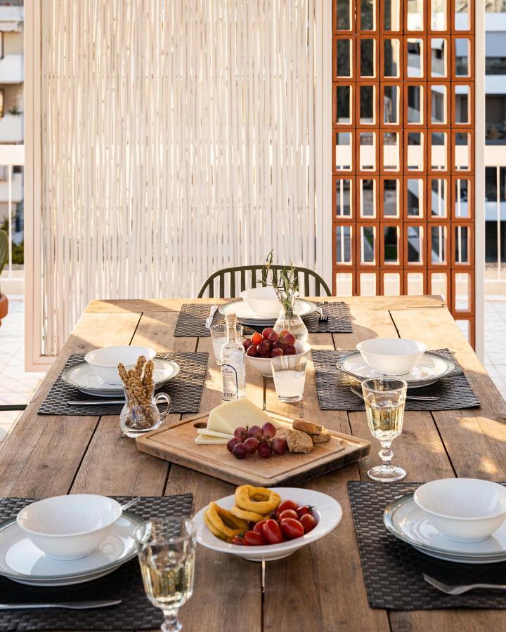 Sea View Beach Penthouse - Athens Coast Buitenkant foto